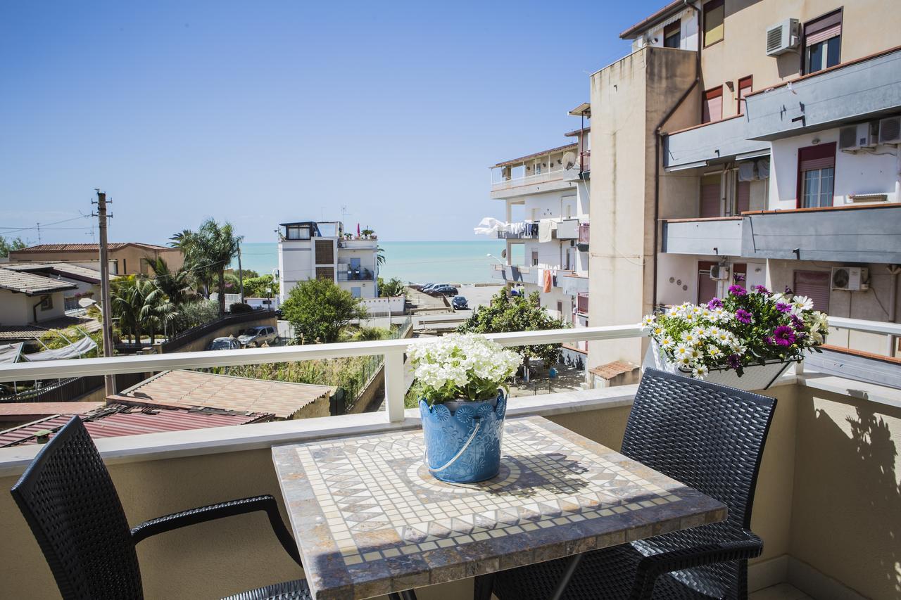 Le Notti Di Morfeo Bed and Breakfast San Leone Eksteriør billede